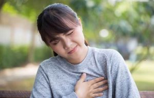 woman-with-cardiovascular-disease, heart disease