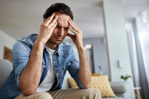 man_headache_with_cerebral_edema man_headache_with_cerebral_edema